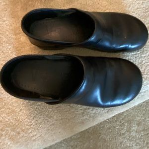 Dansko men’s clogs